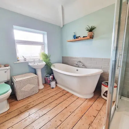 Luckwell Two Bedroom *