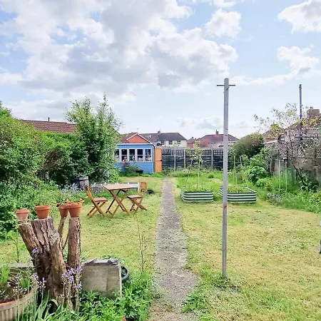 Luckwell Two Bedroom アパート ブリストル